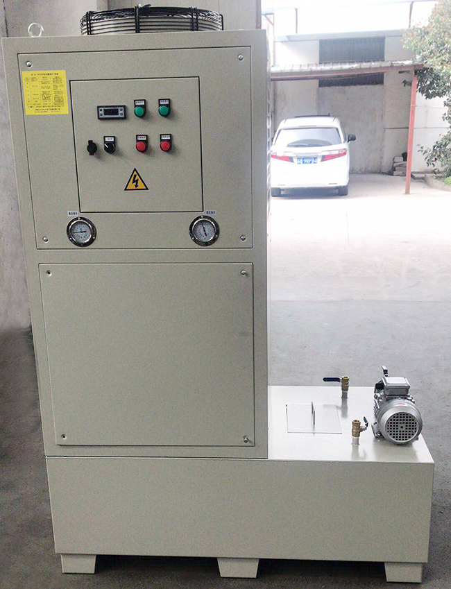 嚴(yán)寒降溫天氣，油冷機(jī)該怎樣防凍“保暖”？