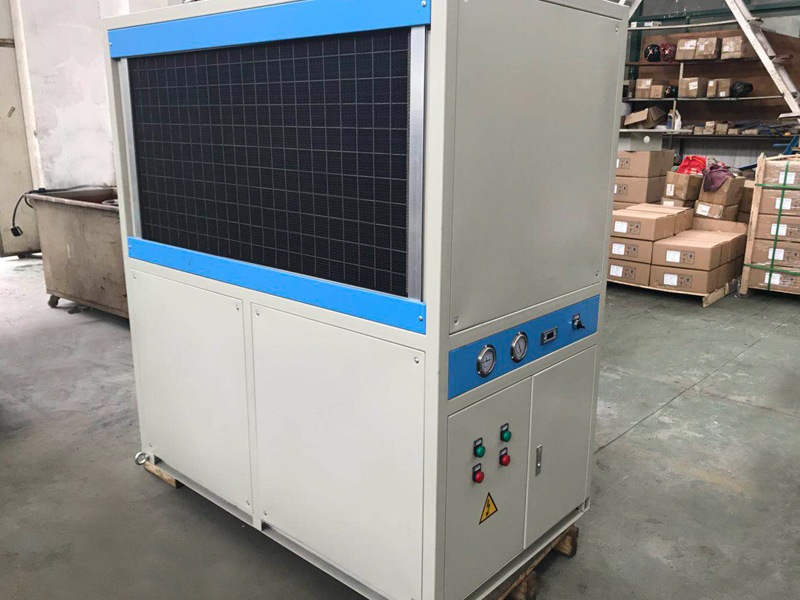 油冷機(jī)冬季清洗應(yīng)該清洗哪些部件？