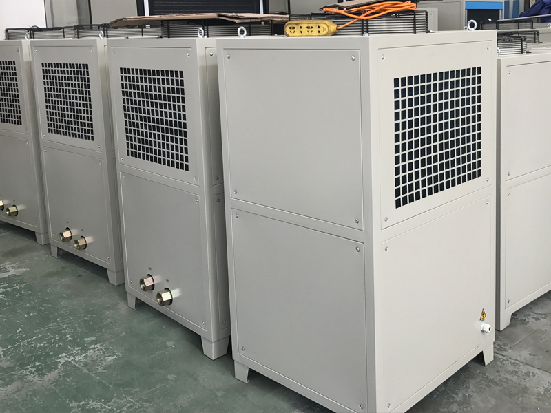 jG36h20053wi0x1S5ERNI51g7oof8JG8.jpg LYD80型油冷機案例.jpg