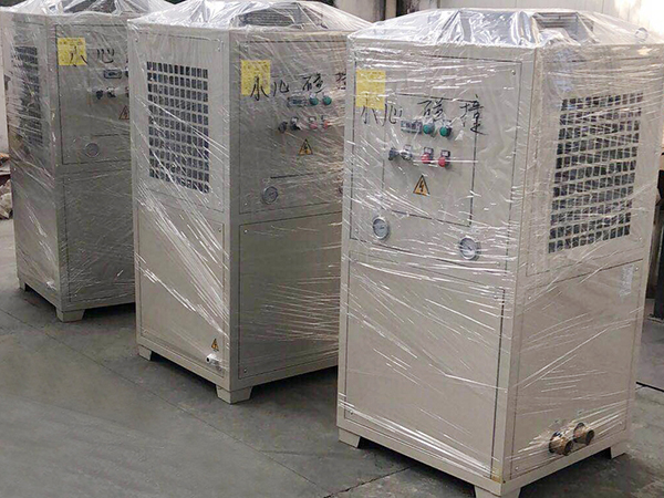 工業(yè)油冷機(jī)不同的分類標(biāo)準(zhǔn)和應(yīng)用 工業(yè)油冷機(jī)不同的分類標(biāo)準(zhǔn)和應(yīng)用